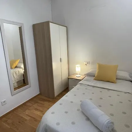 Rum i privatbostad Continental - Private Tv *