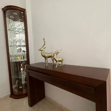 Continental - Private Tv בית אירוח